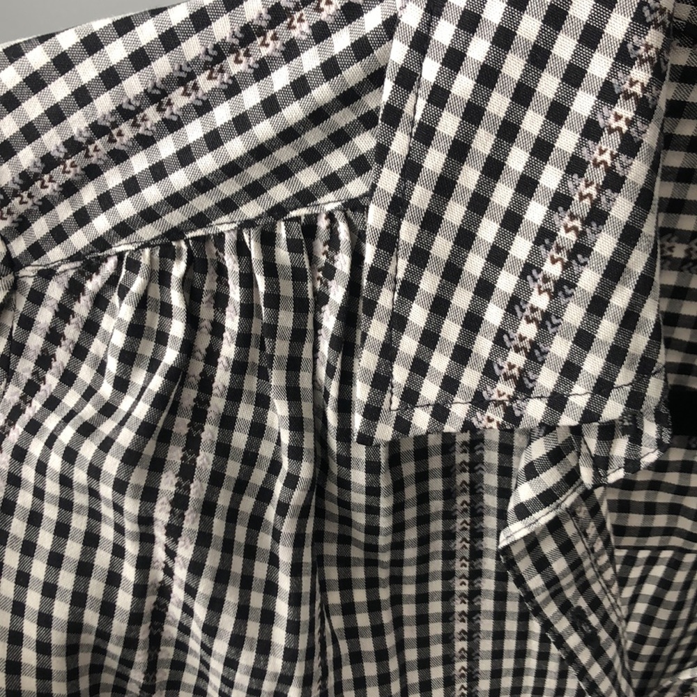 Max Studio Classic Gingham Button Down Size S - image 3